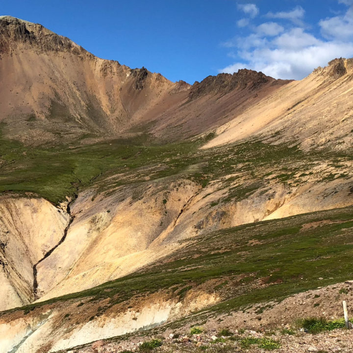 The Colorful Mountains and the City of Elves – Guided Walk